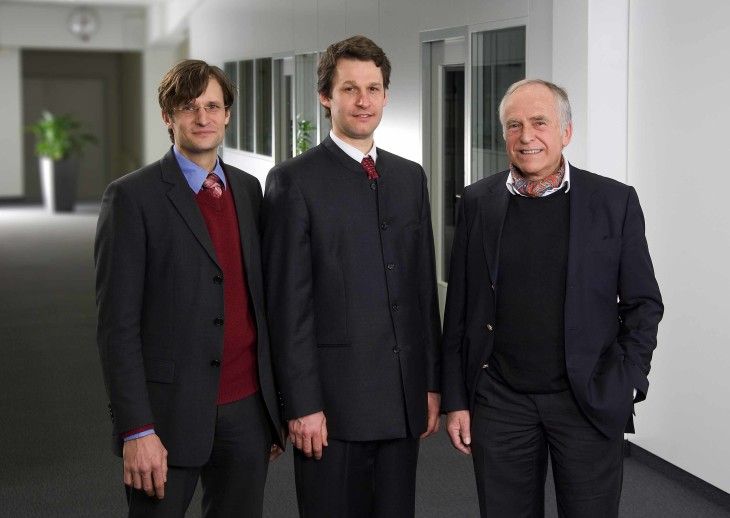 Nach dem Krisenjahr für 2010 vorsichtig optimistisch: die E-T-A-Geschäftsführer Bernd Ellenberger, Dr. Clifford Sell und Carl Horst Poensgen (v.l.n.r.).Foto: E-T-A