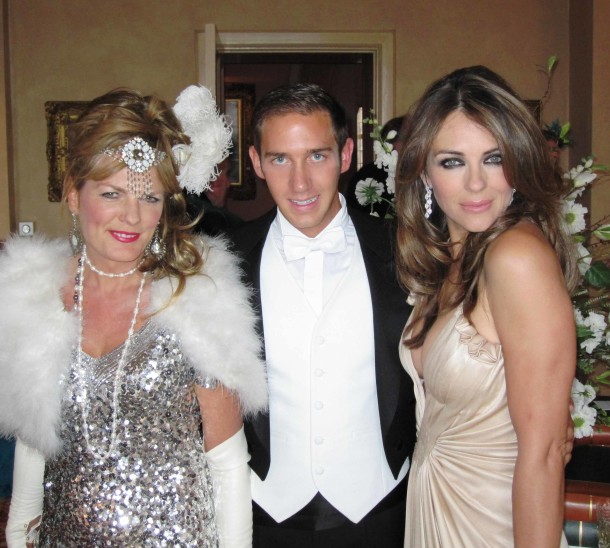 Ob Liz Hurley oder Bono, Elton John, Madonna oder Heidi Klum – Marcel Remus kennt sie alle. Als erfolgreicher Immobilienmakler ist der 23-Jährige ein gemachter Mann.