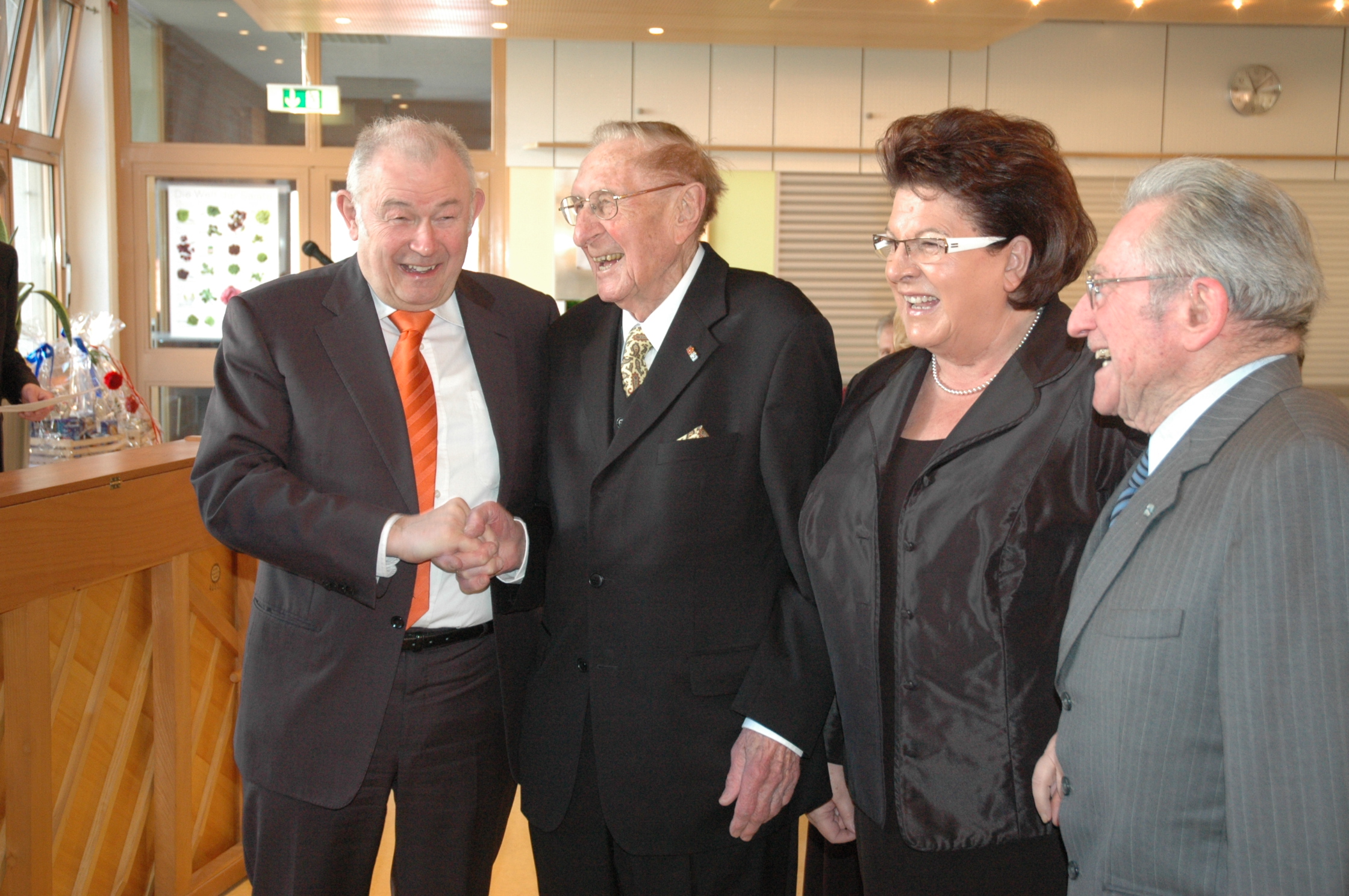 ,König Anton‘ lebe hoch NLAND