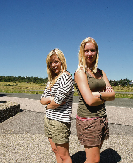 Melina Kohl (links) wird in Schnaittach die Kaiserin „spielen“ und Theresa Popp auf dem Kunigundenfest. Foto: Ziegler