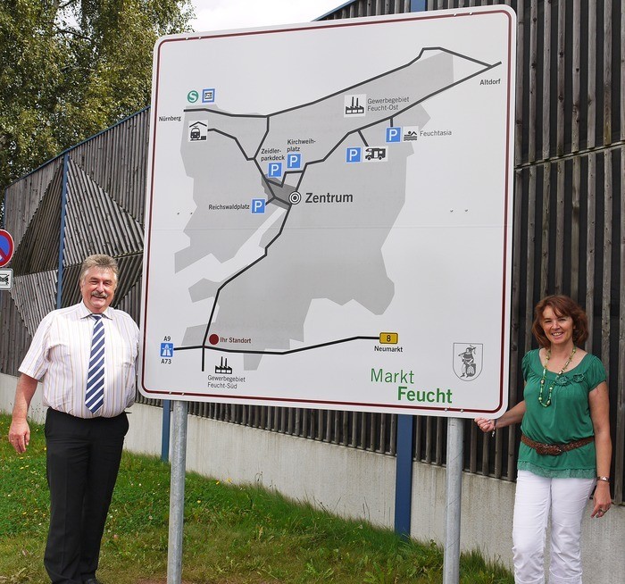 Drei Tafeln Fuhren Zum Parkplatz N Land