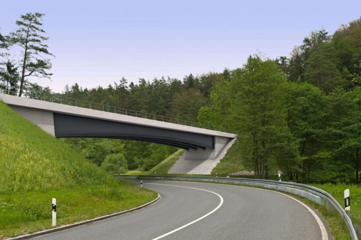 Die über 100-jährigen Brücken im Pegnitztal will die BI in ihrem Aussehen erhalten. Die Bahn hat kein Problem bei Neubauten mit Betonauflage (hier Modell für Lungsdorf). Foto: S. Fuchs, Th. Knauber