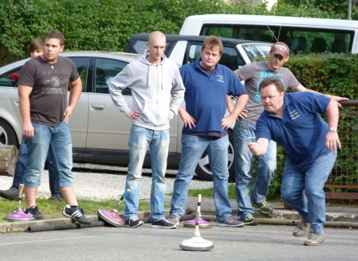 Genau beobachtet wurde die Technik der Laien. Foto: M. Taubmann