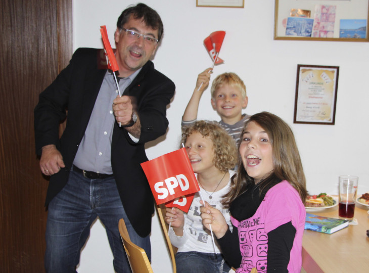 Ernst Bergmann am Wahlabend - für ihn bleibt es spannend. Foto: Spandler