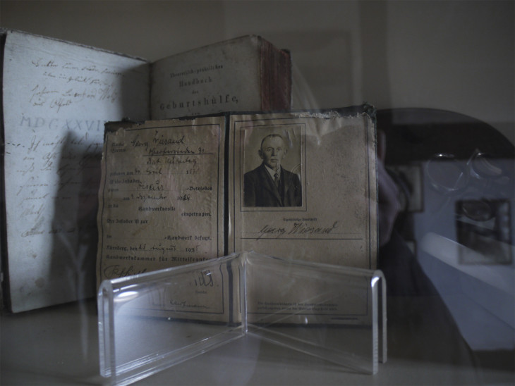 Die Gemeinde Burgthann ist auf der Suche nach Bildern wie diesen, das im Heimatmuseum auf der Burg Thann zu sehen ist, für eine Ausstellung in ihrer Partnergemeinde Châteauponsac. Archivfoto: Kai Kappes