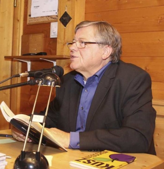 Fitzgerald Kusz während seiner Lesung in Brunn. Foto: Spieß