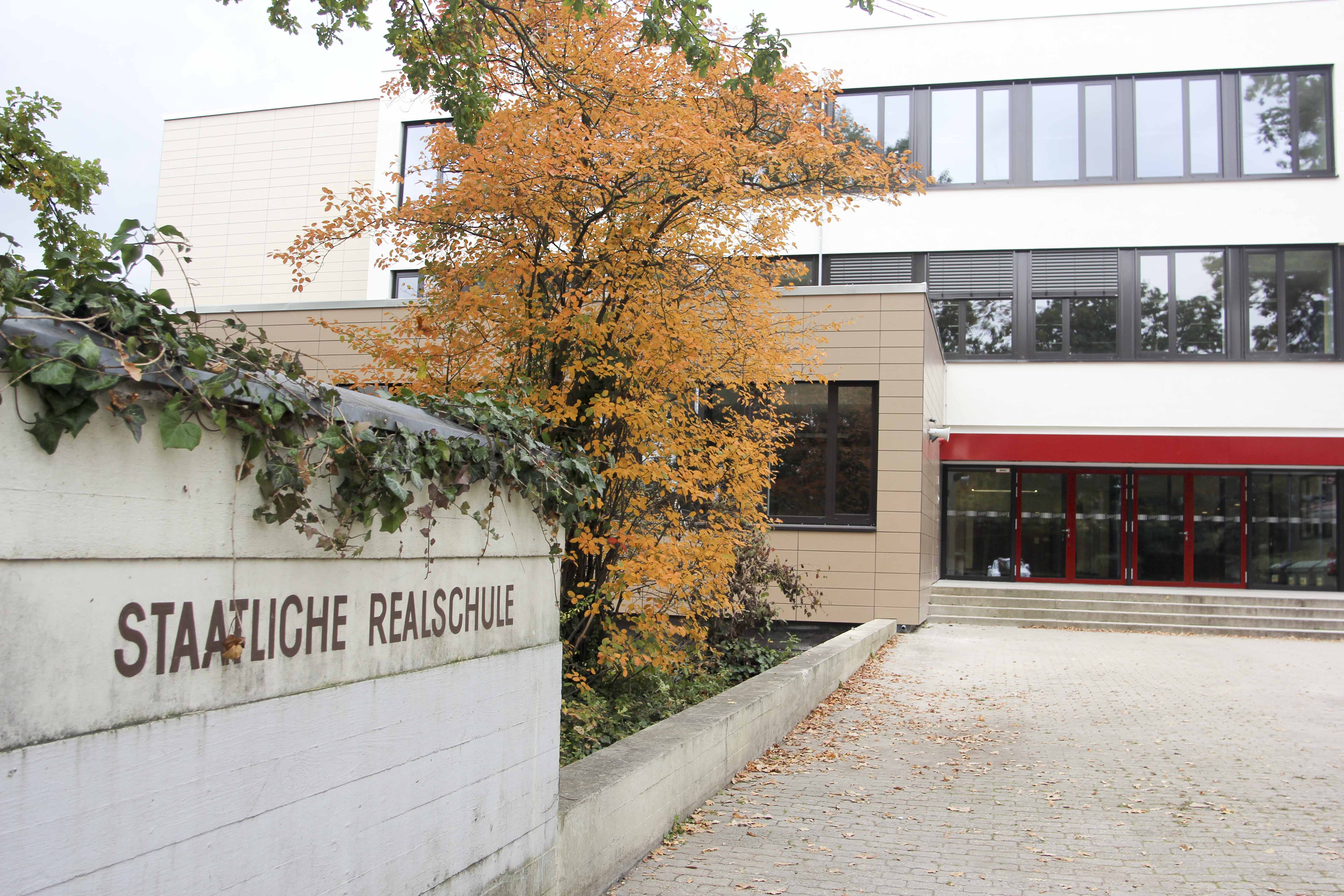 Chancen für Neubau einer Realschule NLAND