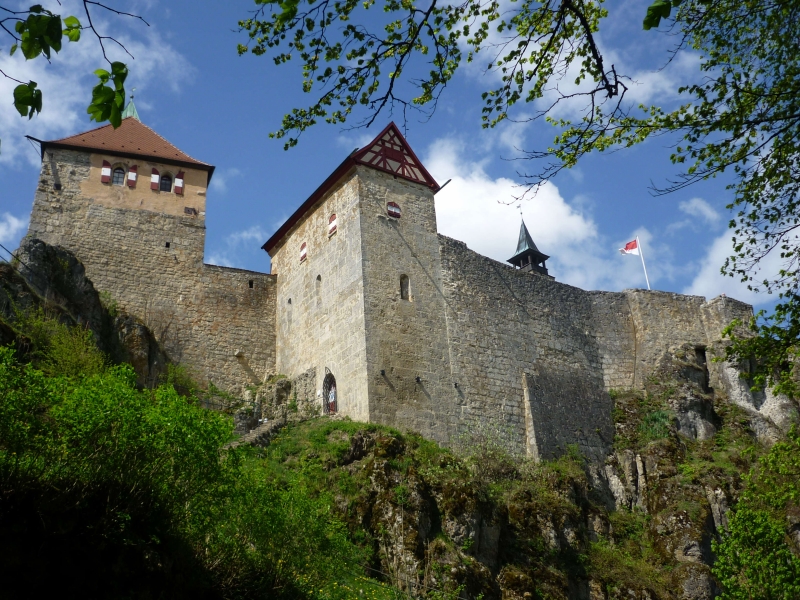 Burg Hohenstein und Arzbergturm öffnen wieder NLAND