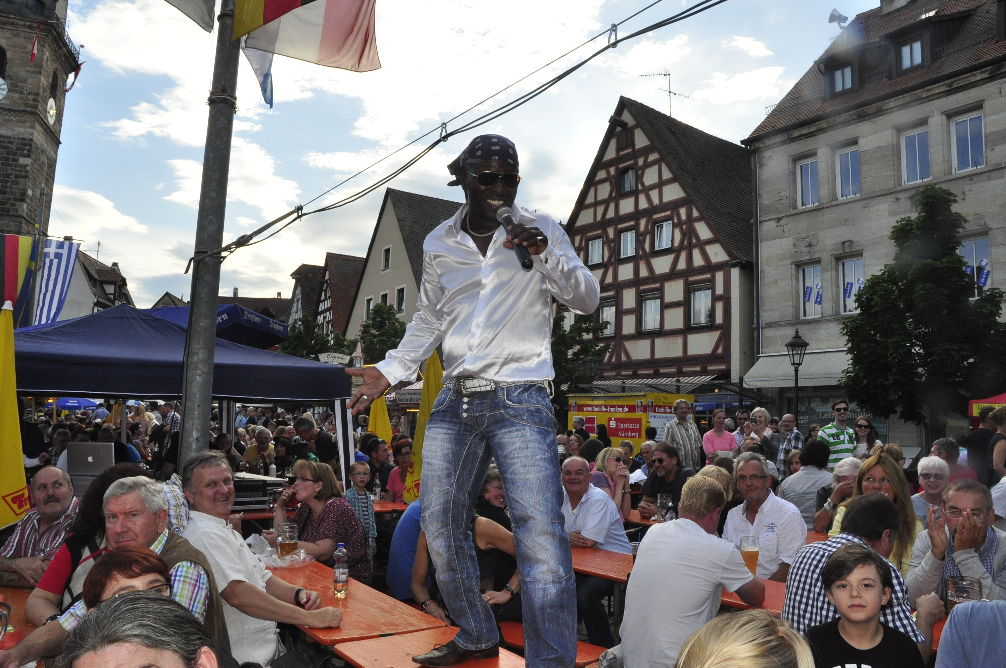 Ein Altstadtfest im Sonnenschein - N-LAND