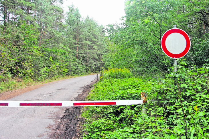 Die Zufahrt zum Munagelände von der Zollhausstraße her ist versperrt. Foto: Blinten