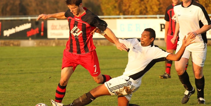 Rene Bongers brachte den 1. FC Hersbruck schon in der zweiten Minute in Vorlage, am Ende musste sich der überlegene Spitzenreiter der Kreisliga in Moggast nach einem späten Gegentreffer noch mit einem 3:3 zufrieden geben. Foto: M. Keilholz