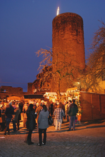 Burgthann lädt zum Weihnachtsmarkt auf die Burg ein.