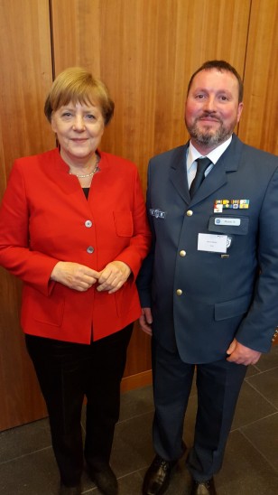 Beim Besuch des Ministeriums ergab sich für Müller sogar die Gelegenheit für ein Foto nur mit der Kanzlerin.