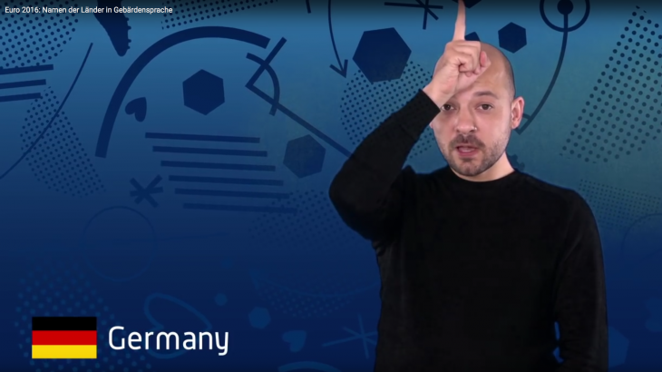 So sieht das Zeichen für Deutschland in der Gebärdensprache aus. Der Film zeigt insgesamt 24 Nationen.