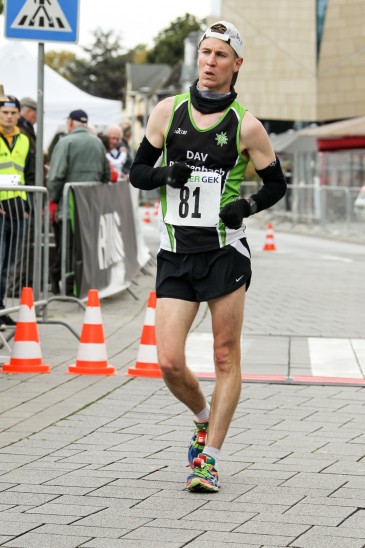 Bei der Deutschen Meisterschaft über 50 Kilometer hat der Röthenbacher Geher Andreas Janker seine persönliche Bestzeit aus dem Vorjahr um sechs Minuten unterboten. Er landete am Ende auf Rang vier. Foto: Eventfotografie24