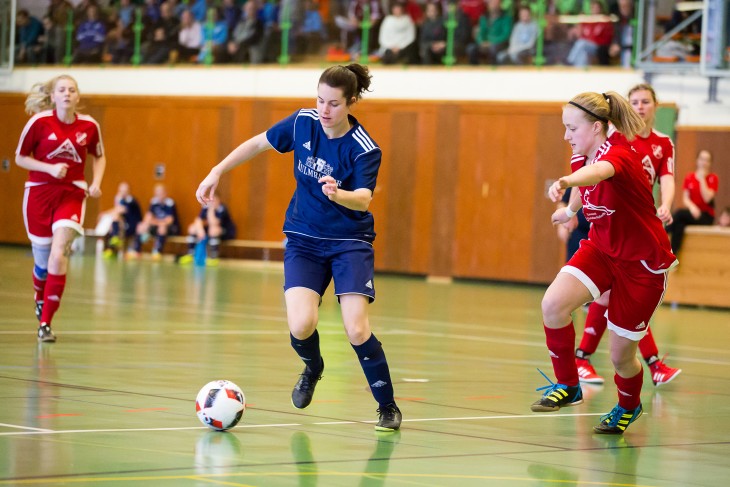 Für die Altdorfer Kapitänin Christin Wollner (am Ball) lief es im Derby gegen den FSV Oberferrieden wie am Schnürchen.