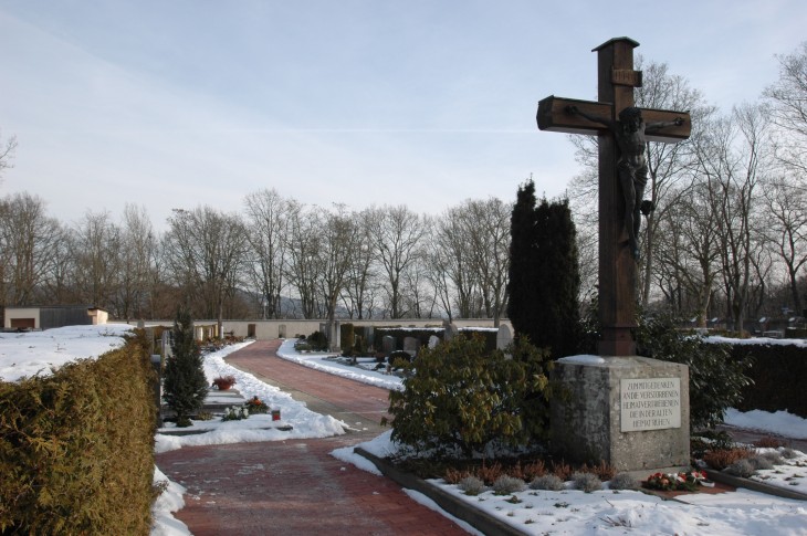 Nicht nur christliche Bestattungen, auch muslimische Begräbnisse soll es bald auf dem Röthenbacher Friedhof geben, geht es nach der SPD.