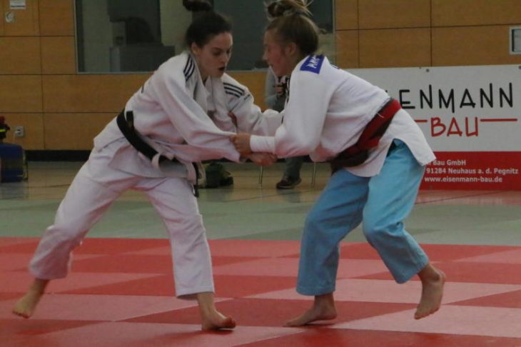 Ab Ende April stehen die Neuhauser Judo-Damen von Trainer Achim Schauer in der 2. Liga auf der Matte.