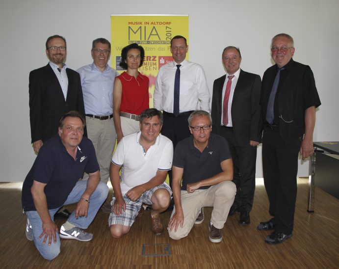 Ziehen an einem Strang, damit sich MIA weiter etabliert: Jörg Hoffmann, Werner Merkel, Günther Kraußer (vorne, von links) sowie Otfried Bürger, Erich Odörfer, Patricia Ehbauer, Armin Kroder, Hermann Vogel und Andreas Kasperowitsch (hinten, von links).