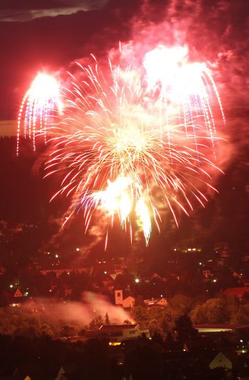 Am Samstag gab es das traditionelle Feuerwerk zum Sommerfest.