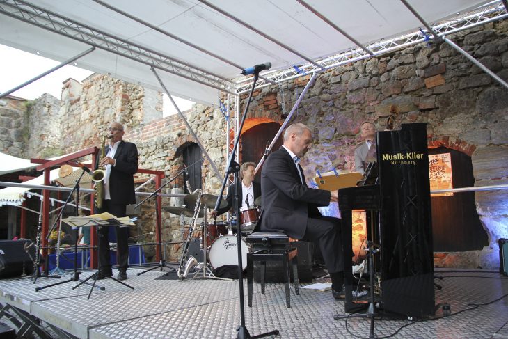 Ein eingespieltes Team läutete eine Serie musikalischer Höhepunkte ein (v.l.): Norbert Nagel, Paul Höchstädter, Thilo Wolf und Markus Schieferdecker.