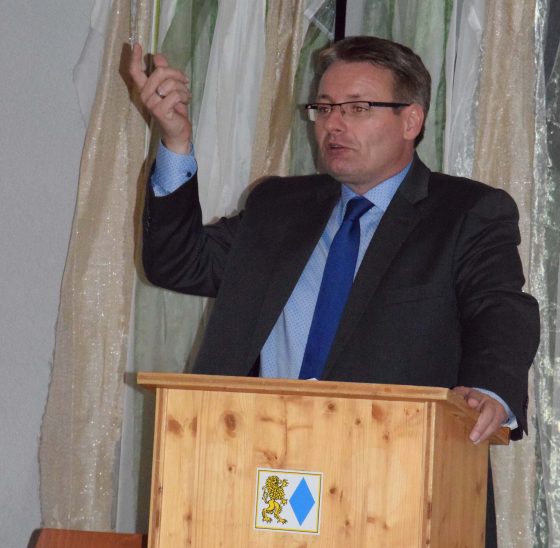 Für CSU-Politiker Josef Zellmeier ging es hauptsächlich um die Frage, wie man die Flüchtlinge schnell wieder aus dem Land bekommt.