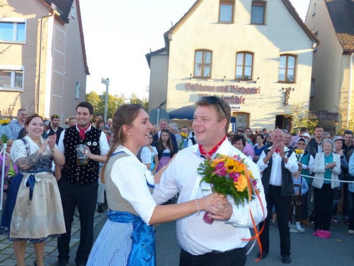 Miriam und Florian Keller sind das Oberkirwapaar der Michelmühler.