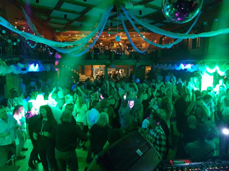 Super Stimmung herrschte am Samstag im Wollnersaal beim Zeppelin-Revival.
