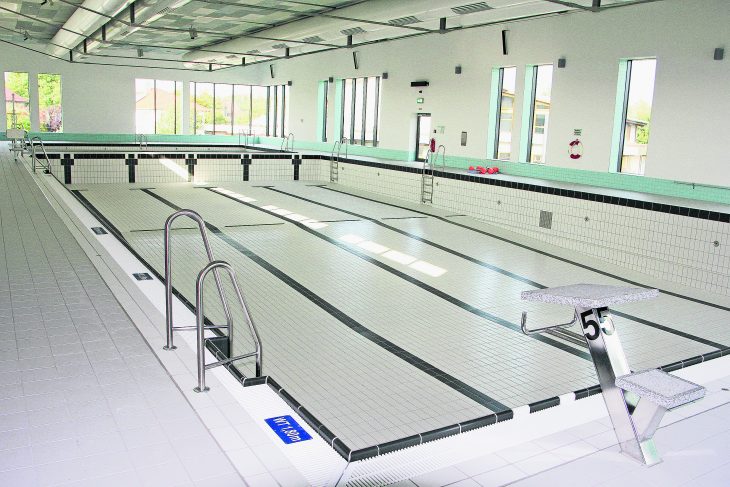 Leerschwimmbecken statt Lehrschwimmbecken - Grund ist der Legionellenbefall im neuen Altdorfer Hallenbad.