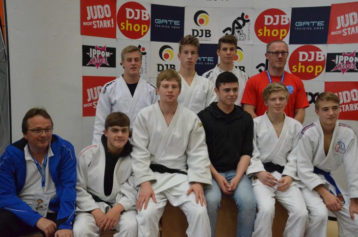 Gemeinsam mit Kämpfern aus Ansbach sicherten sich Laufer Judoka beim Deutschen Jugendpokal einen Platz unter den besten zehn Mannschaften.