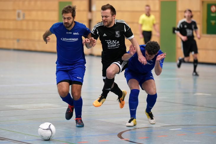 Für die Halle wieder reaktiviert: Winkelhaids ehemaliger Bezirksliga-Goalgetter Marco Lauterbach (links)