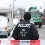 Ermittler am Tatort, dem Haus des Ehepaars P. in Schnaittach.