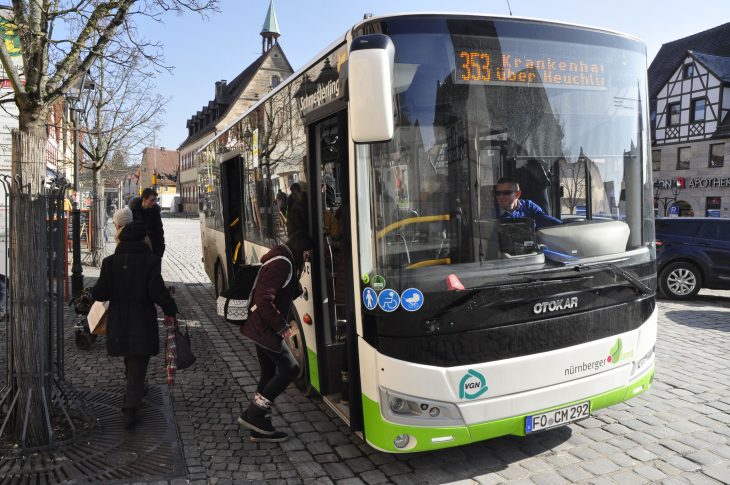 Mit einem gründlich sanierten Fahrplan, der ab kommendem Montag gilt, sollen die Laufer Stadtbusse künftig wieder pünktlicher fahren und die Bedürfnisse der Fahrgäste besser berücksichtigt werden.