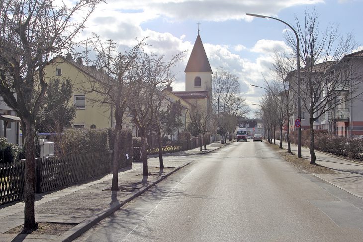 Die Hauptstraße in Schwarzenbruck soll ausgebaut werden – allerdings erst ab dem kommenden Jahr. Zuerst soll Rechtssicherheit in Sachen Strabs bestehen.