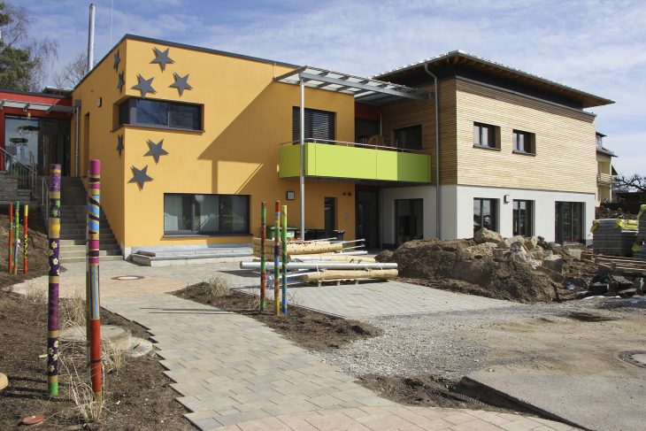 Der Neubau der Kindertagesstätte in Gersdorf ist eines der Projekte, das fast fertiggestellt ist. 1,684 Millionen Euro hat sie bereits verschlungen, noch etwa 750 000 Euro werden die restlichen Arbeiten in diesem Jahr kosten. Im April soll sie eingeweiht werden.