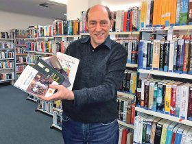 1984 wurde er Leiter der Röthenbacher Bücherei, jetzt geht er in den Ruhestand: Konrad Kopp.