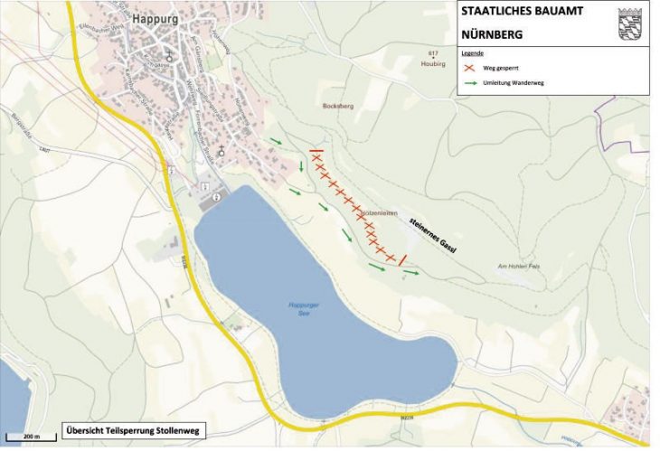 Wanderer aufgepasst: Der „Stollenwerg“ oberhalb des Stausees ist wegen der Vorbereitung auf Sicherungsarbeiten am Doggerstollen bis auf weiteres gesperrt. Die „Umleitung“ führt über die unterhalb gelegenen Forstwege, auch das „steinerne Gassl“ ist weiter benutzbar.