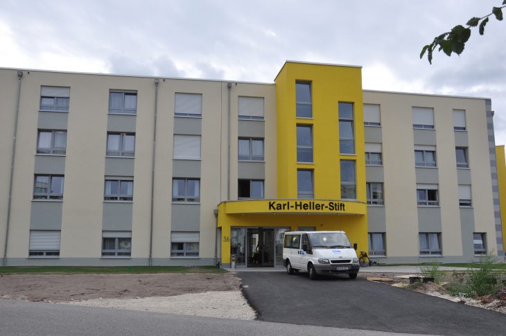 Der Neubau des Karl-Heller-Stifts an der Werner-von-Siemens-Allee in Röthenbach ist in den letzten Tagen bezogen worden.