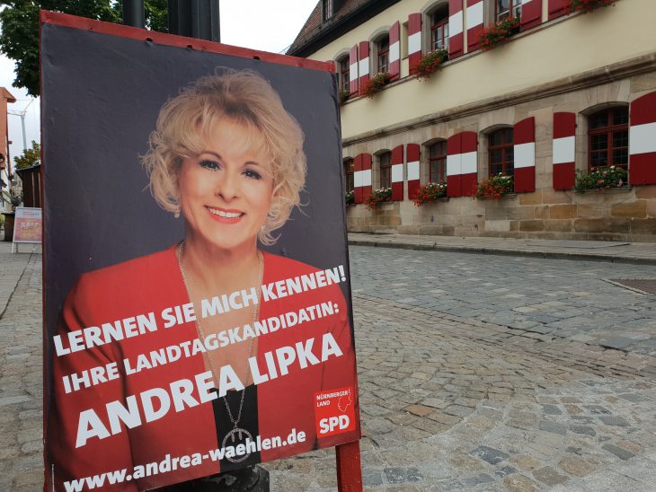 Die Kabarettistin und stellvertretende Simmelsdorfer Bürgermeisterin Andrea Lipka hat gute Chancen, für die SPD über die Liste in den Landtag einzuziehen.