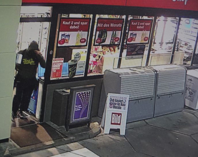 Der Überfall auf die Tankstelle an der Schwabacher Straße war wohl die erste Tat des 39-Jährigen.