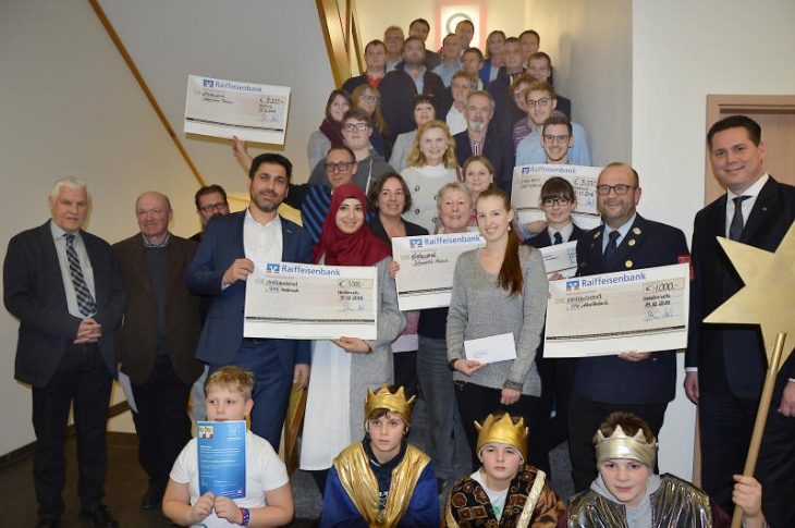 Sie alle nahmen einen Scheck von 500 bis 3000 Euro mit nach Hause: die Gewinner des Förderpreises 2018.