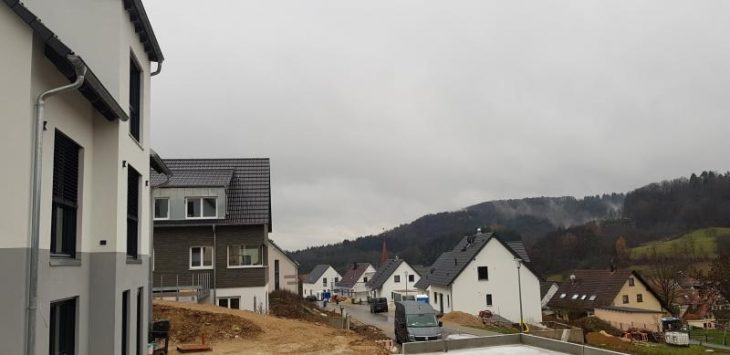 Wohnen auf dem Land ist angesichts der niedrigeren Grundstückspreise wieder „in“. So herrscht in Kirchensittenbach im Neubaugebiet „Mühlgasse“ ein regelrechter Bauboom.