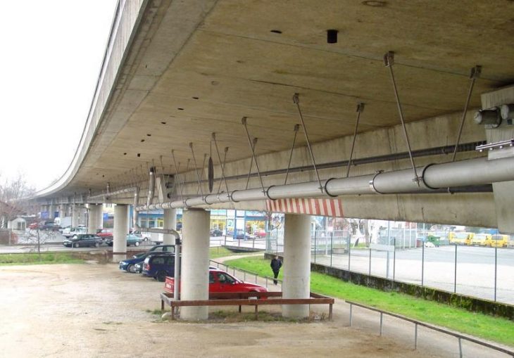 Nach Ostern rücken die Bauarbeiter an: Die Sanierung der maroden B 14-Stelzenbrücke dauert bis Ende 2020. Heuer müssen sich Autofahrer nur auf eine einseitige Sperrung einstellen.