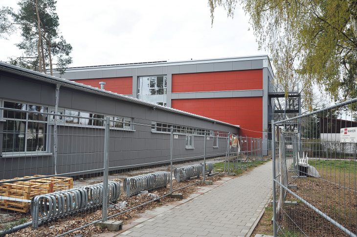 Der größte Brocken: Vier Millionen Euro gibt die Stadt in diesem Jahr für die Sanierung der Seespitzschule aus, die Gesamtkosten liegen bei knapp zehn Millionen. Die Baumaßnahme war bereits vor über zehn Jahren geplant, erst 2017 begannen die Arbeiten.