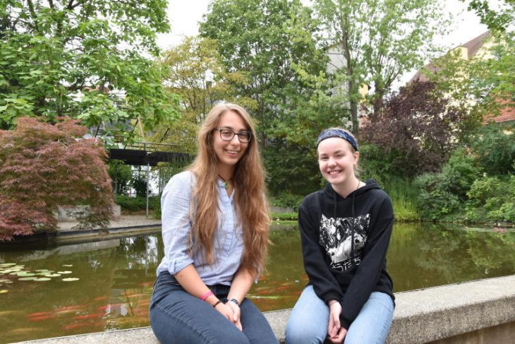 Anna und Tina Sollner (rechts) liegt der Umweltschutz am Herzen.