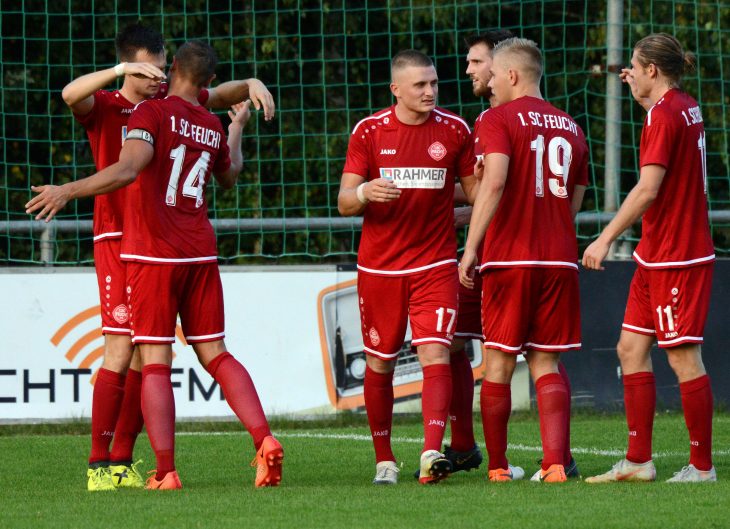 Jubel-ueber-das-1-0-fuer-den-SC-Feucht