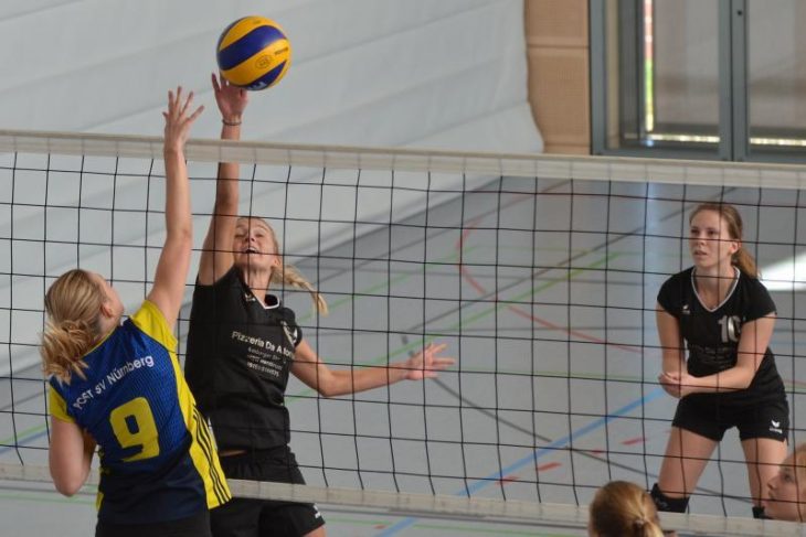 Neuzugang Sabrina Thiem (am Ball) deutete nur gelegentlich ihre Klasse an – sie kann aber durchaus eine Verstärkung werden.