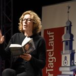 Tatort-Kommissarin Adele Neuhauser liest aus ihrer Biogrpahie