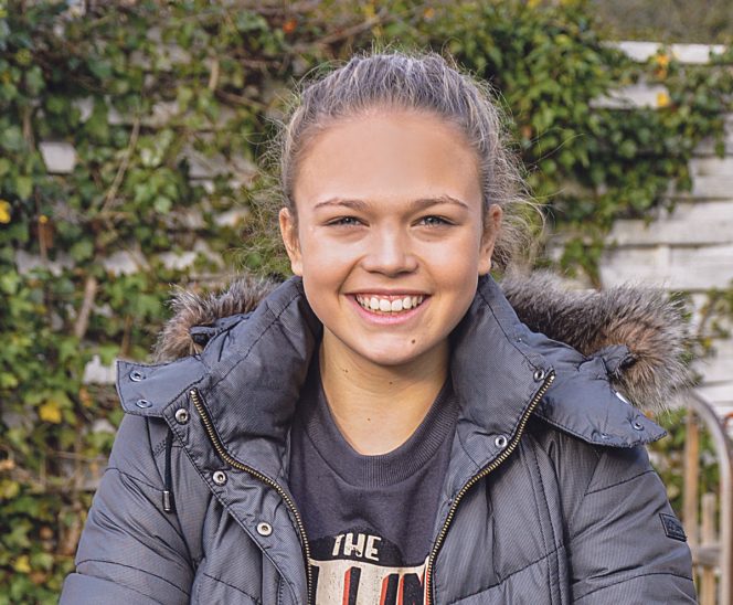 Die 15-jährige Emily Schätz verkörpert heuer das Röthenbacher Christkind.