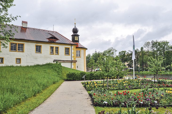 Dieses Foto entstand im Jahr 2013 bei der „kleinen“ Landesgartenschau in der Laufer Partnerstadt Tirschenreuth. Weil das „Projekt sehr erfolgreich in Sachen Tourismus und Stadtentwicklung gewesen ist“, empfiehlt der Tirschenreuther Bürgermeister Franz Stahl den Laufern seit langem, sich zu bewerben.  In Tirschenreuth kostete die Ausrichtung rund 14 Millionen Euro, rund 50 Prozent der Summe bekam die Stadt nahe der tschechischen Grenze an Zuschüssen aus verschiedenen Töpfen  zurück.